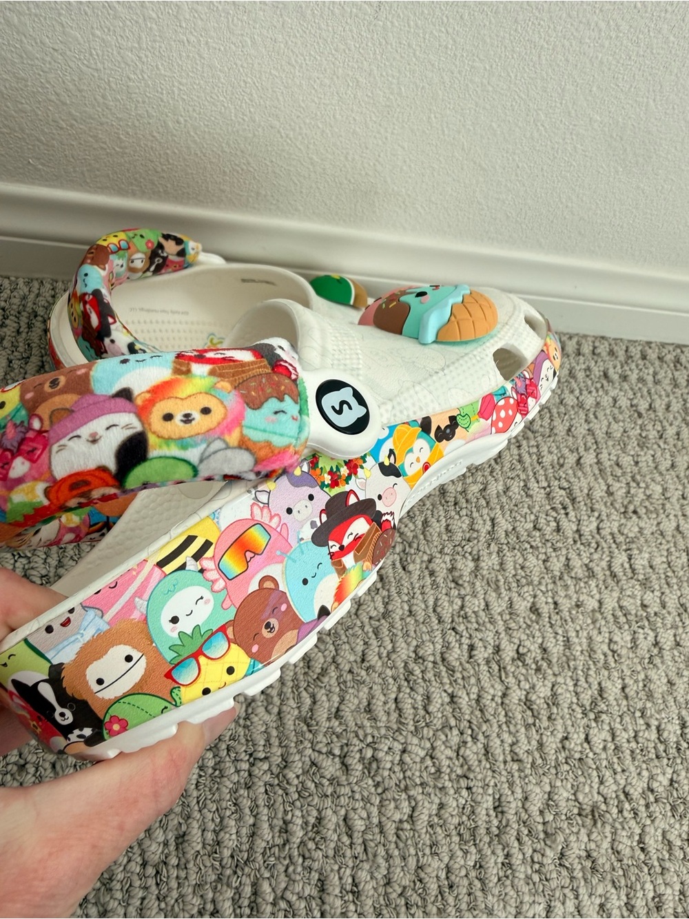 CROCS x SQUISHMALLOWS | White Clog Shoes with Colorful Character Jibbitz - Picture 5 of 12